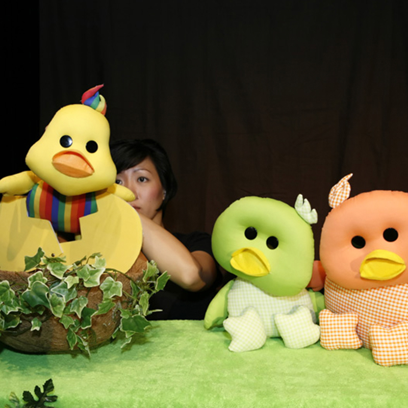 Feature Image Duckie Can't Swim School Show by Paper Monkey Theatre