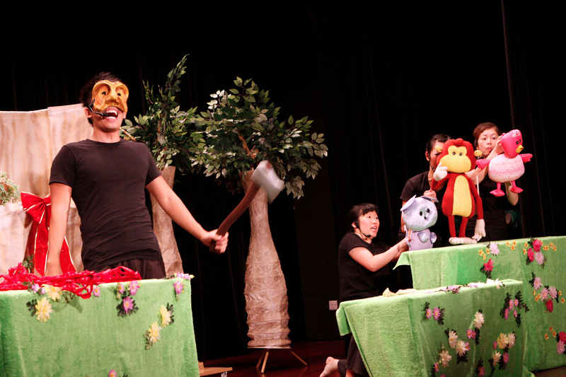 The woodcutter in Tree Neighbours by Paper Monkey Theatre